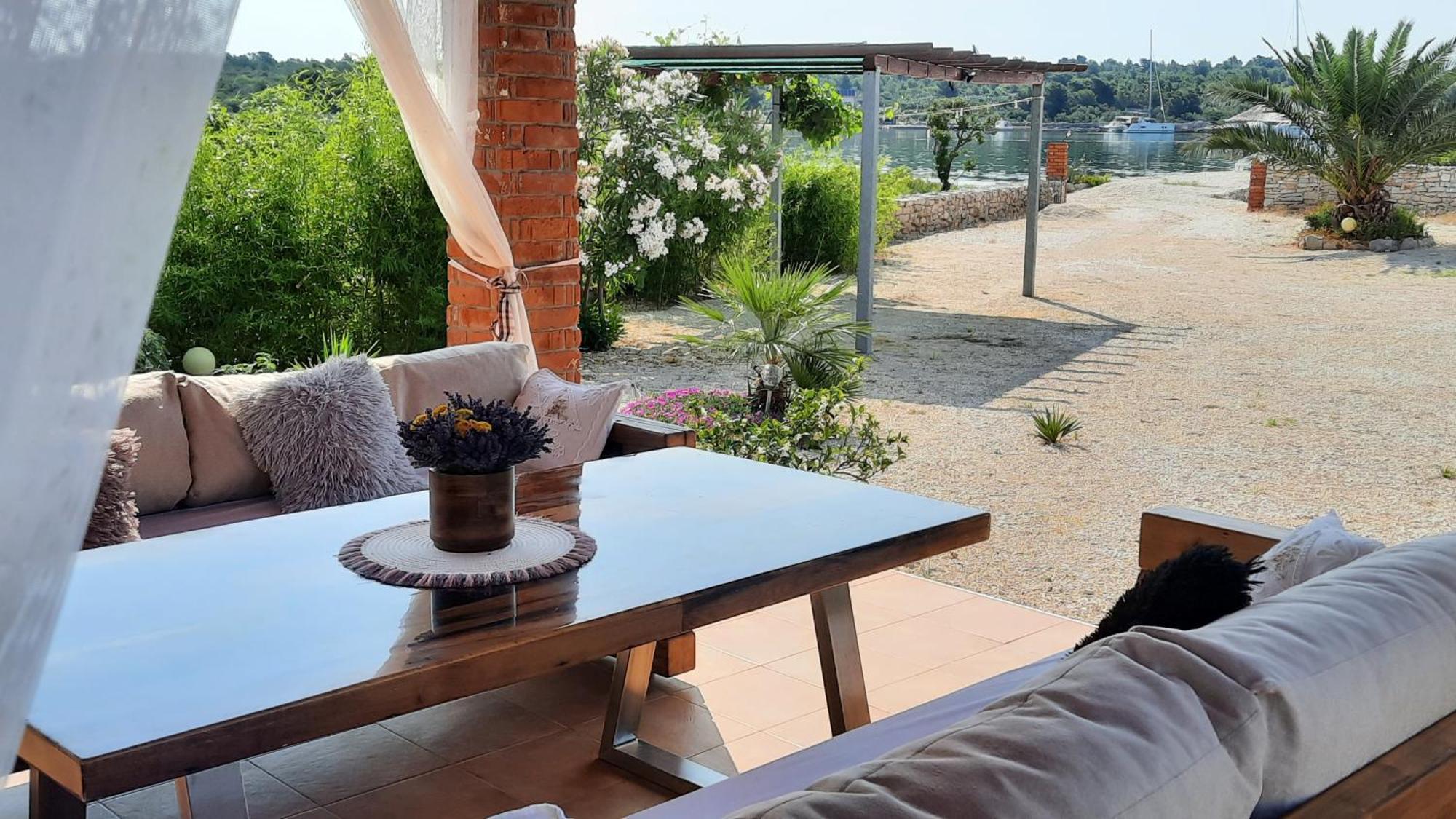 Beach House Marina Grande Betina  Luaran gambar